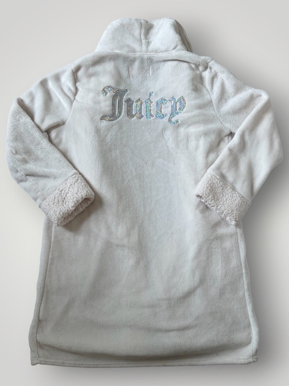 Juicy Couture Womans White Plush Robe - Sparkle Logo